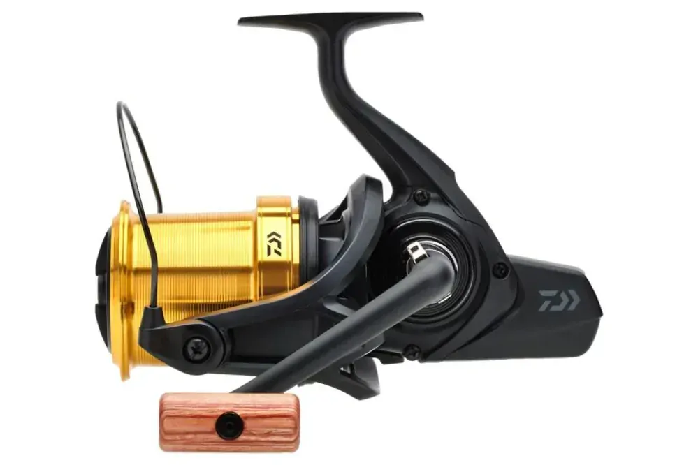 Naviják Daiwa Emblem 45 SCW QD-OT