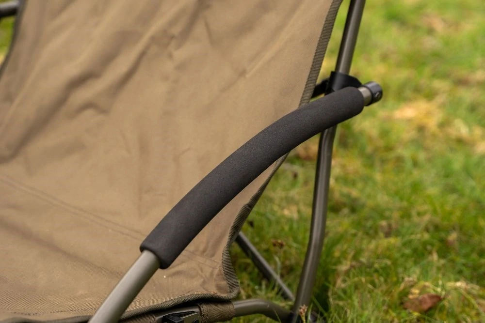 Křeslo Avid Carp Revolve Low Chair