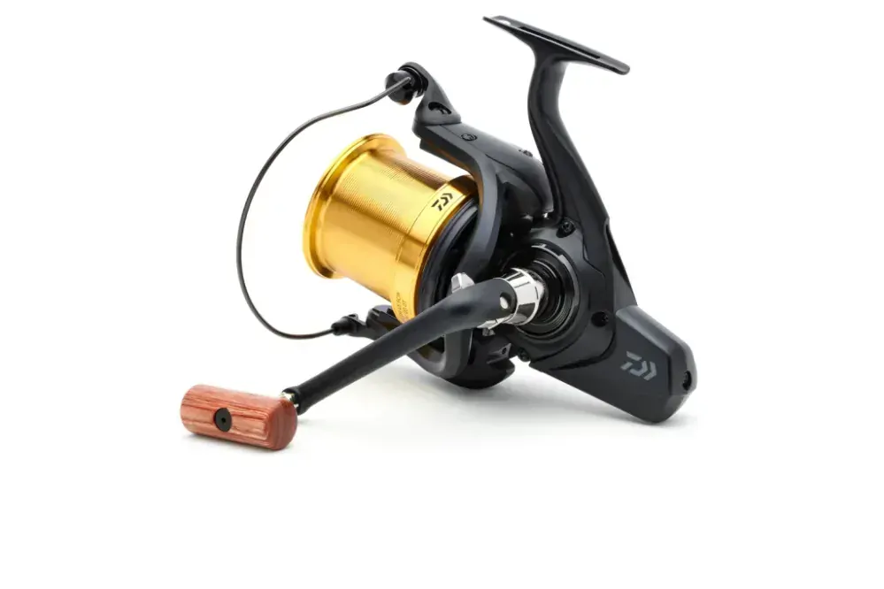 Naviják Daiwa Emblem 45 SCW QD-OT