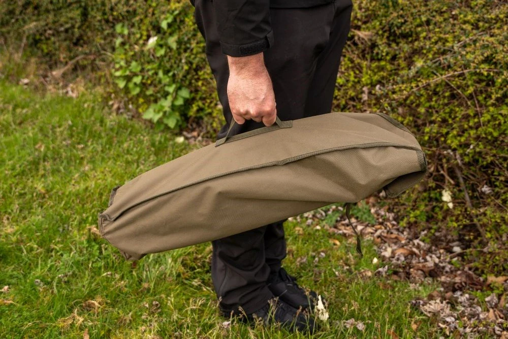 Křeslo Avid Carp Revolve Low Chair