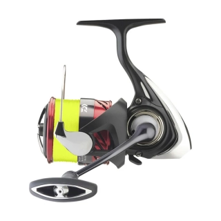 Naviják Daiwa Ninja LT 2500 + JB4 0,17mm